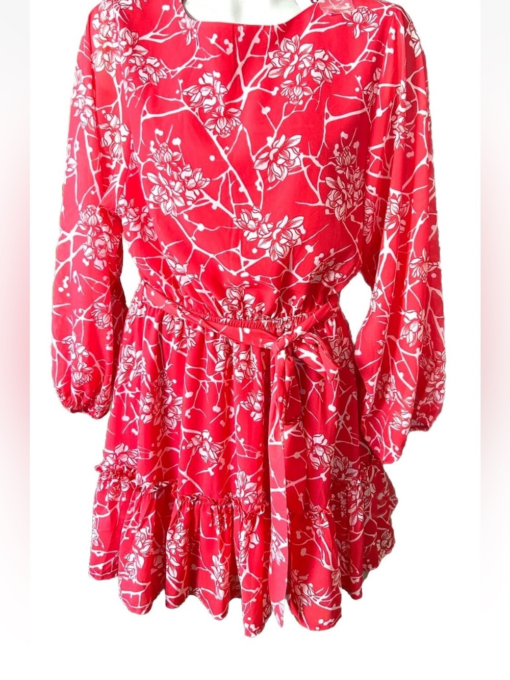 NWT ✨ Flying Tomato Coral-White Floral Dress with Tie Waist size small